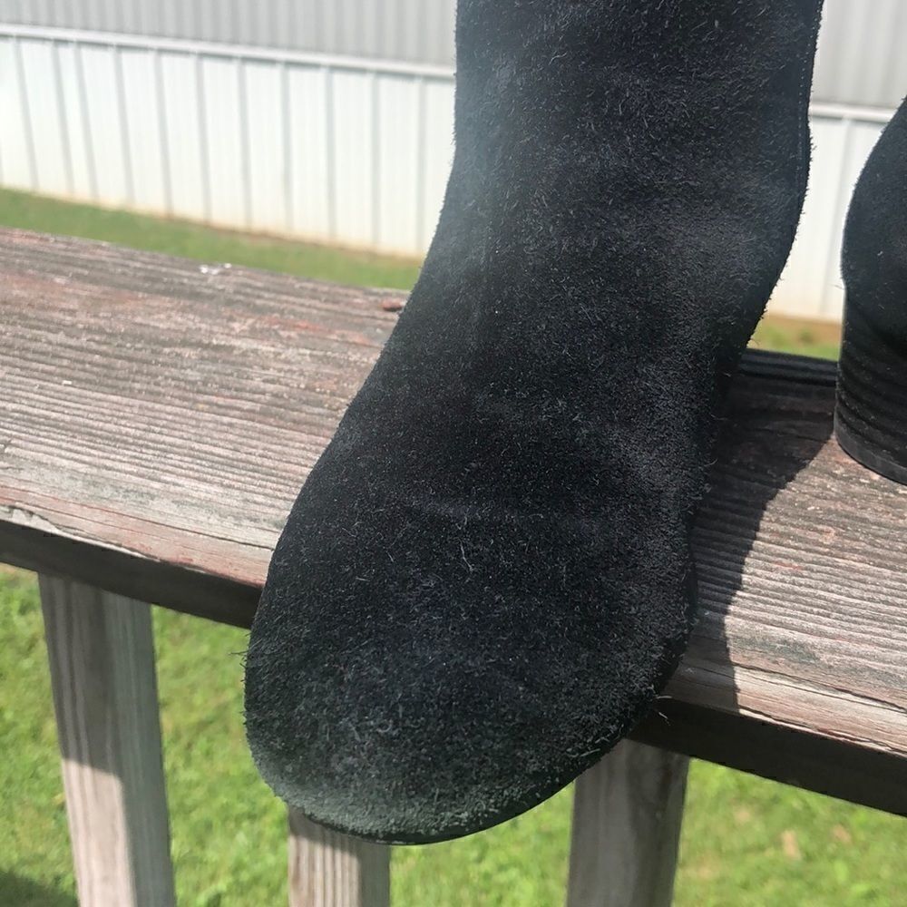 ⬇️Ann Taylor Loft Boot  - Picture 3 of 8